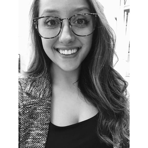 Meet your Posher, Tamara - Picture 1 of 1